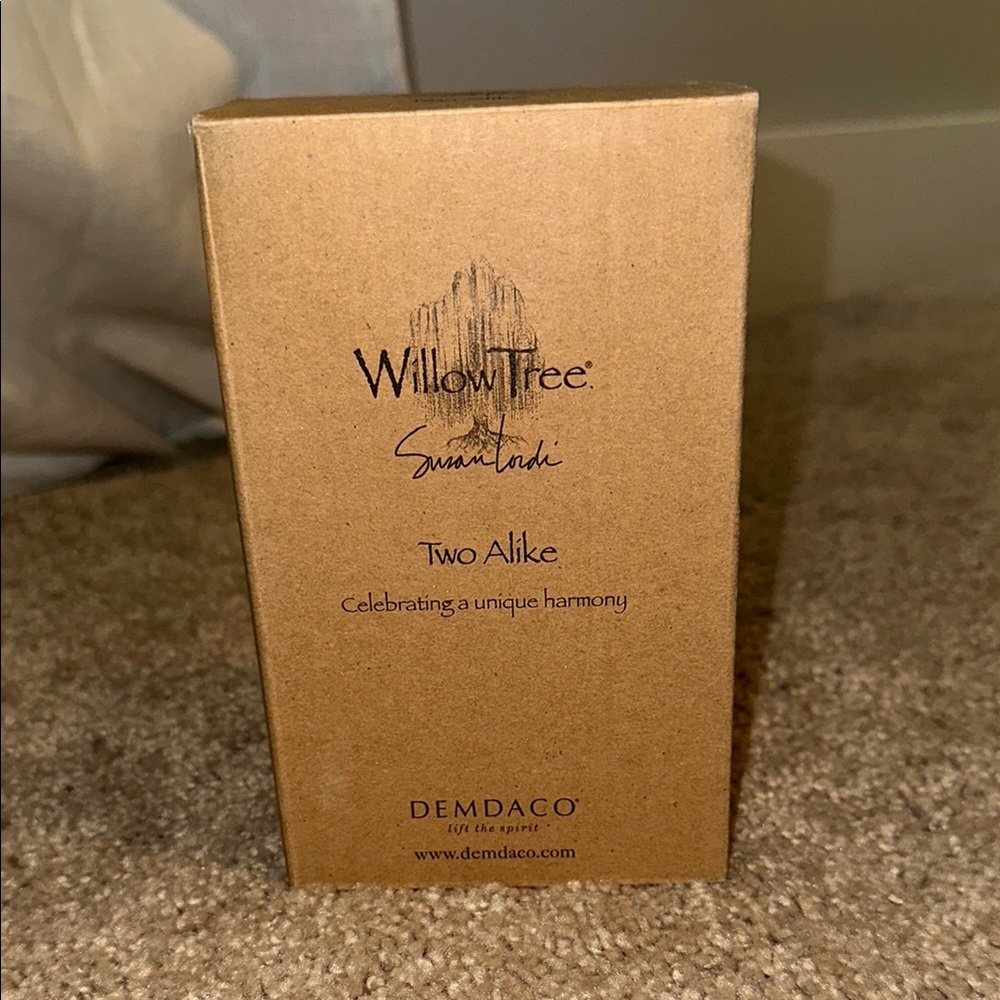 Willow Tree 'Two Alike' Figurine